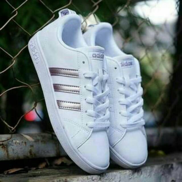 sepatu kets putih adidas mk12 slip on adds