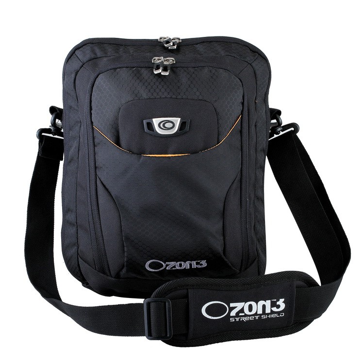  Tas  Selempang  Netbook Ipad OZONE  742 Raincover HITAM 