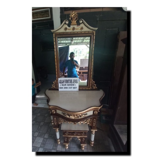 Meja rias Spanyol tolet jati meja rias ukir