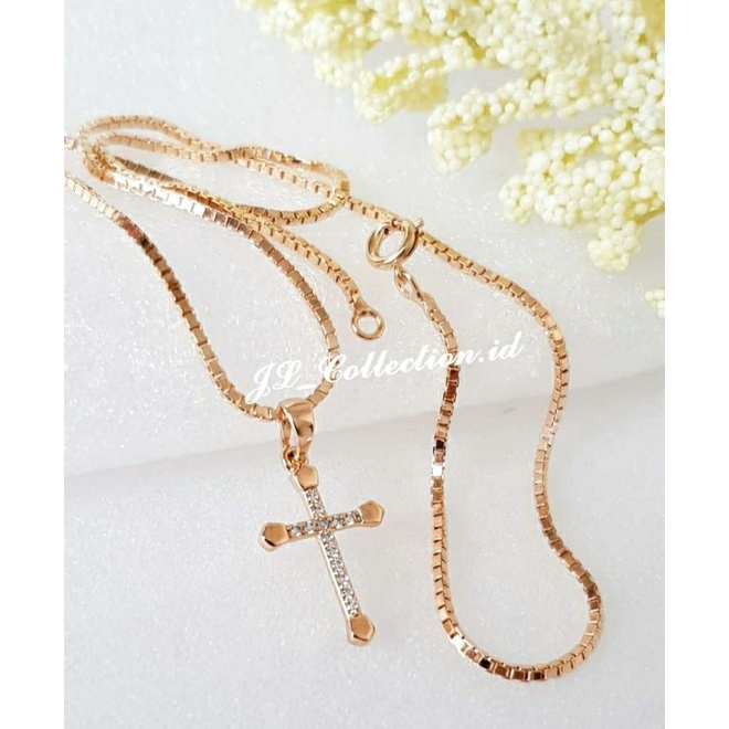 Kalung Salib Xuping Perhiasan Berkualitas Tinggi lapis Emas impor Xuping kalung Salib Permata