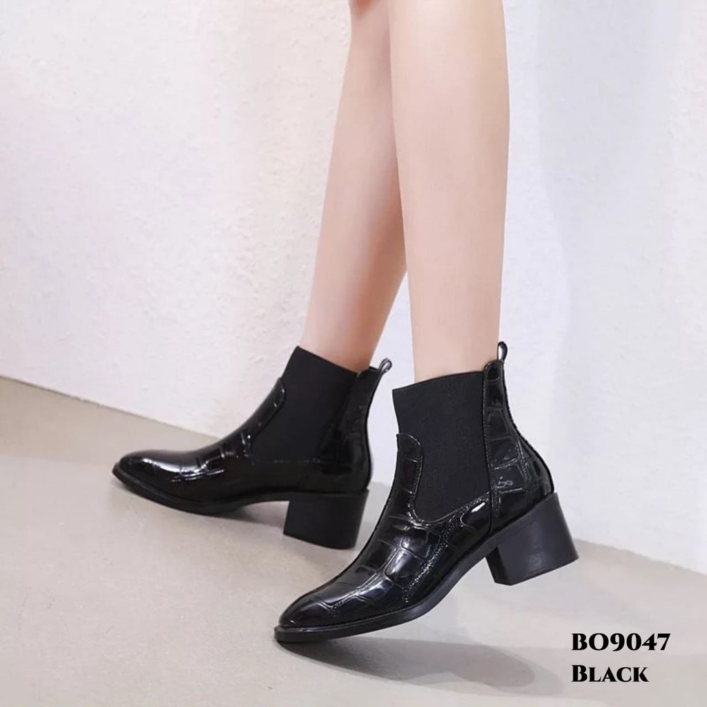 RESTOCK WYN SEPATU BOOTS FLAT KOREA BO9047