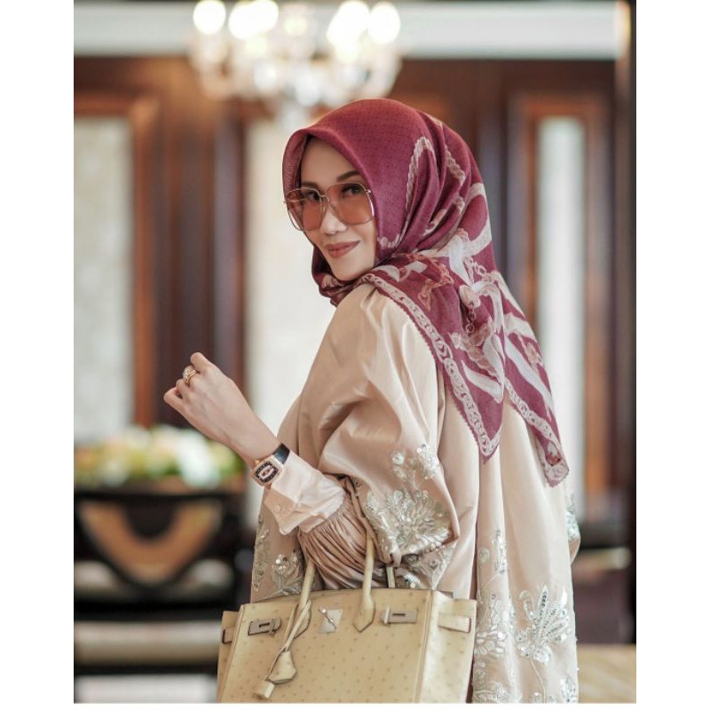 buttonscarves chain ruby