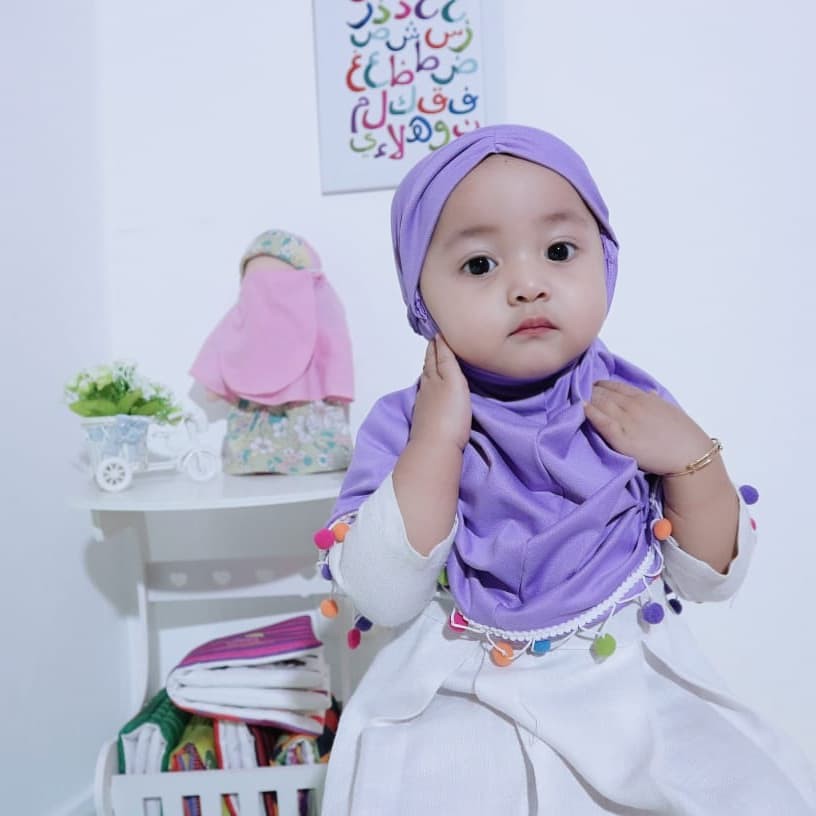 hijab renda pompom pelangi baby-kids-kid-bayi-anak-jilbab-kerudung