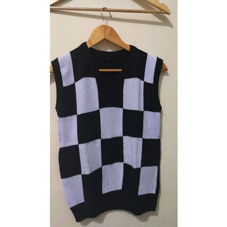 Preloved Rompi Rajut Pria hitam putih
