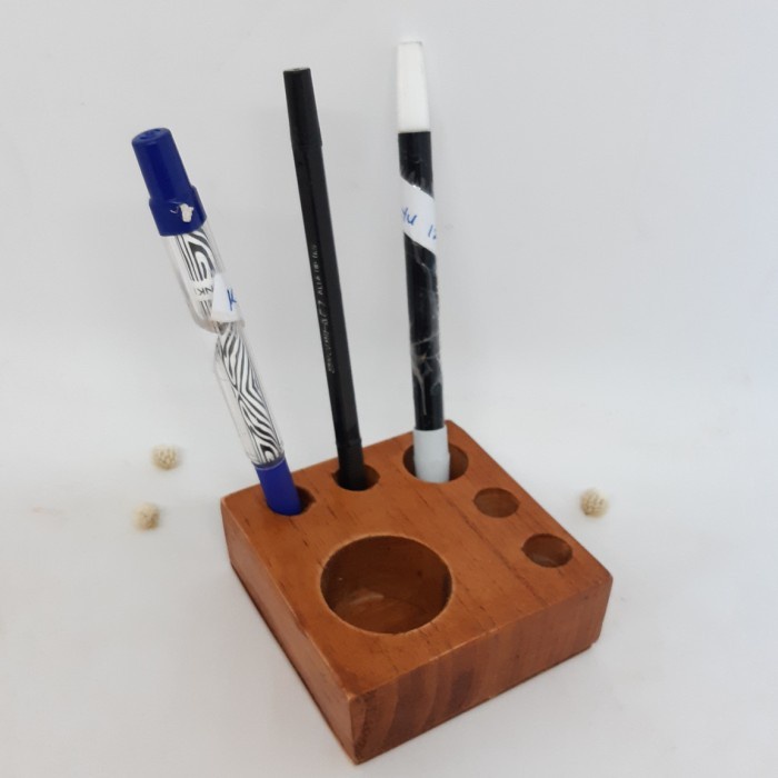 

Produk Wooden Pencil Pen Holder 8X8X3 Cm Tempat Pensil Pulpen & Acc (Wpp-01) Trendi