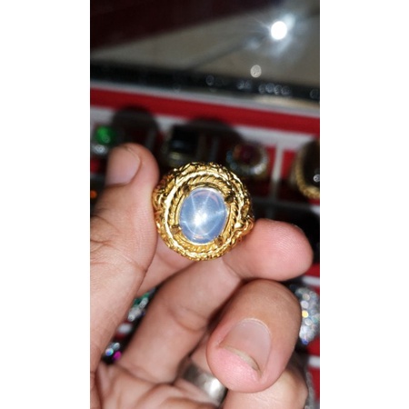 Batu cincin natural white star sapphire