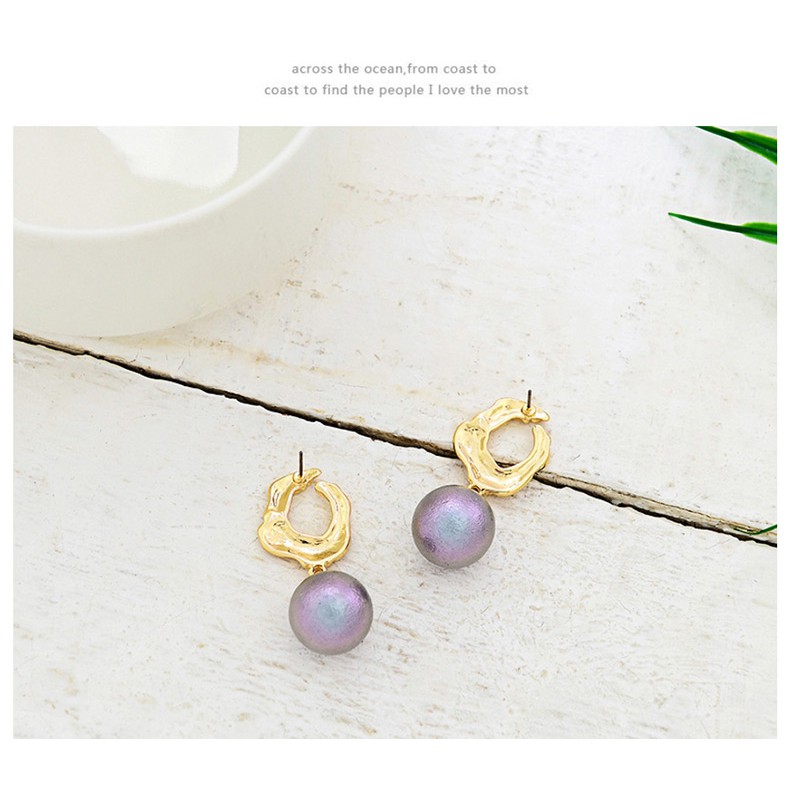LRC Anting Tusuk Fashion Gold Pearl Earrings F46248