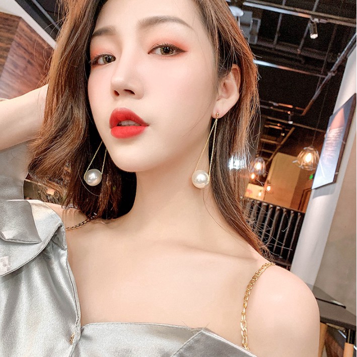 Anting tusuk style korea wanita kekinian model rantai panjang bergantung mutiara  381