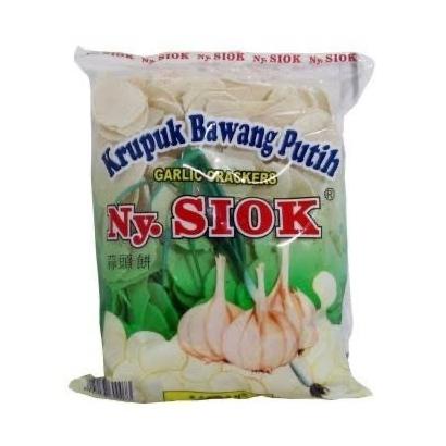

Ny. Siok Kerupuk Bawang