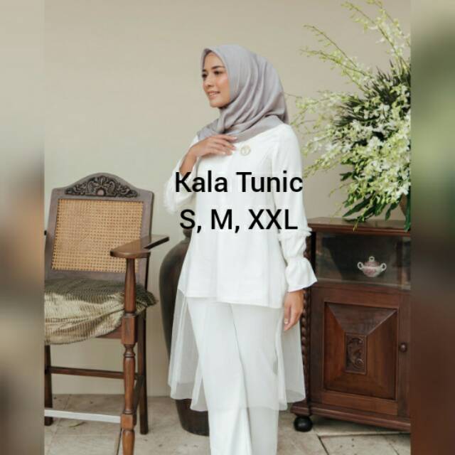Kala Tunic White S Wearing Klamby