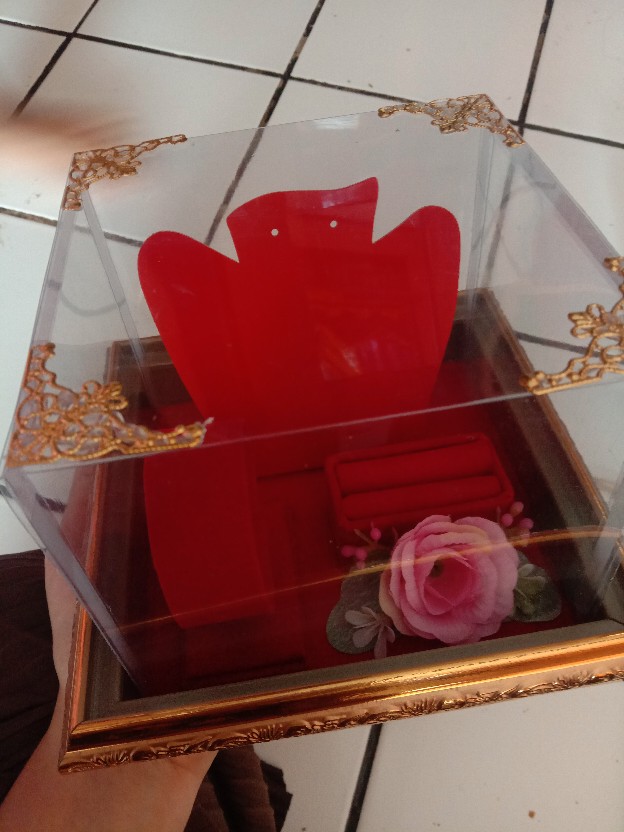 Kotak Perhiasan Anting Cincin Gelang Kalung  Untuk Seserahan Dengan Leher Kalung - Fcgka