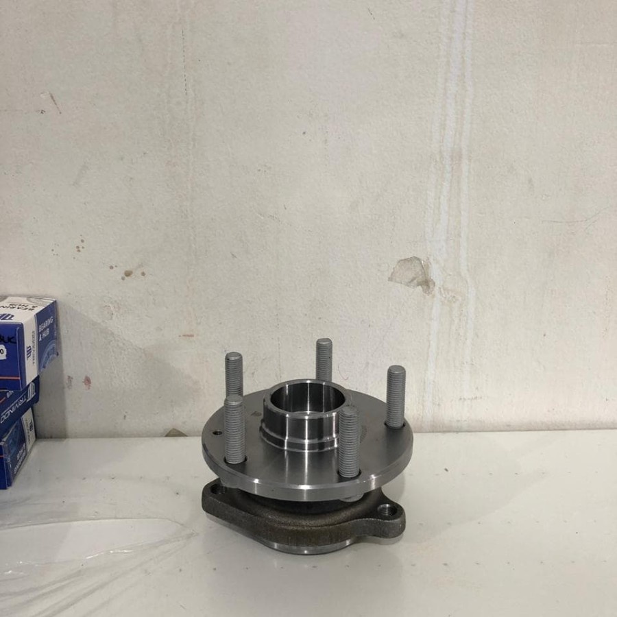 Wheel hub nap roda depan Wuling Cortez 24566101 merk Trivindo