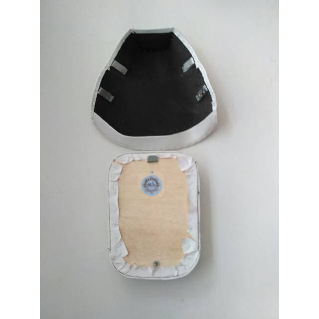 JOK BELAKANG DAN SARUNG JOK DEPAN VESPA PUTIH - JOK MOTOR - AKSESORIS