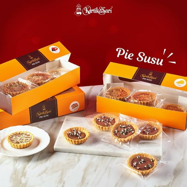 

PIE SUSU/ PAI KARTIKA SARI / KARTIKASRI OLEH OLEH BANDUNG