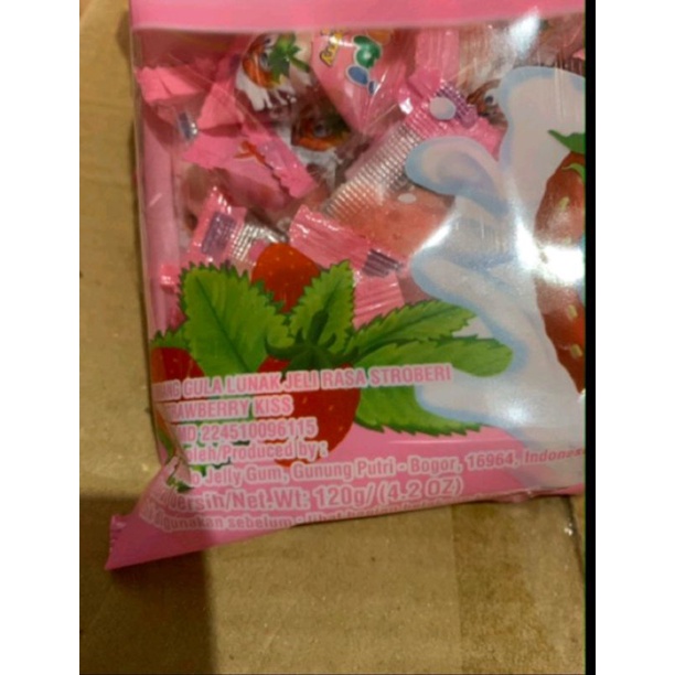 

freebublewrap - Permen Yupi Strawberry 120grm