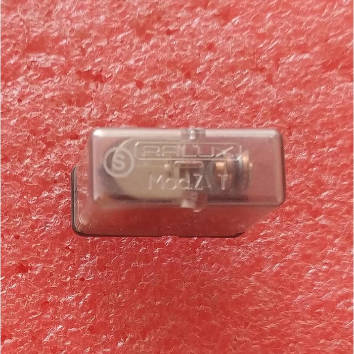 Relay 24V 6 Pin Ralux