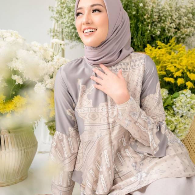 Jeumpa Blouse By Wearingklamby