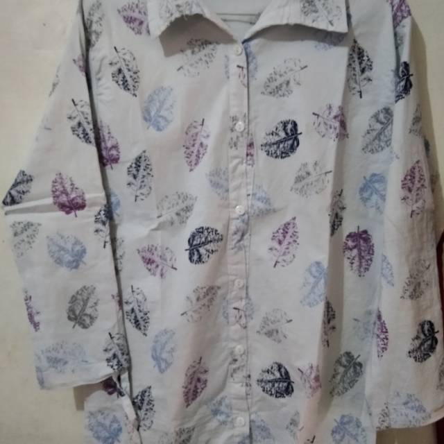 Kemeja motif preloved