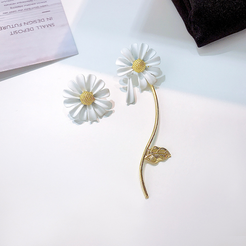 XiaoboACC 925 Silver Needle Korean Fashion Cute Daisy Earrings Clavicle Chain Necklace Daisy Bracelet Daisy Ring