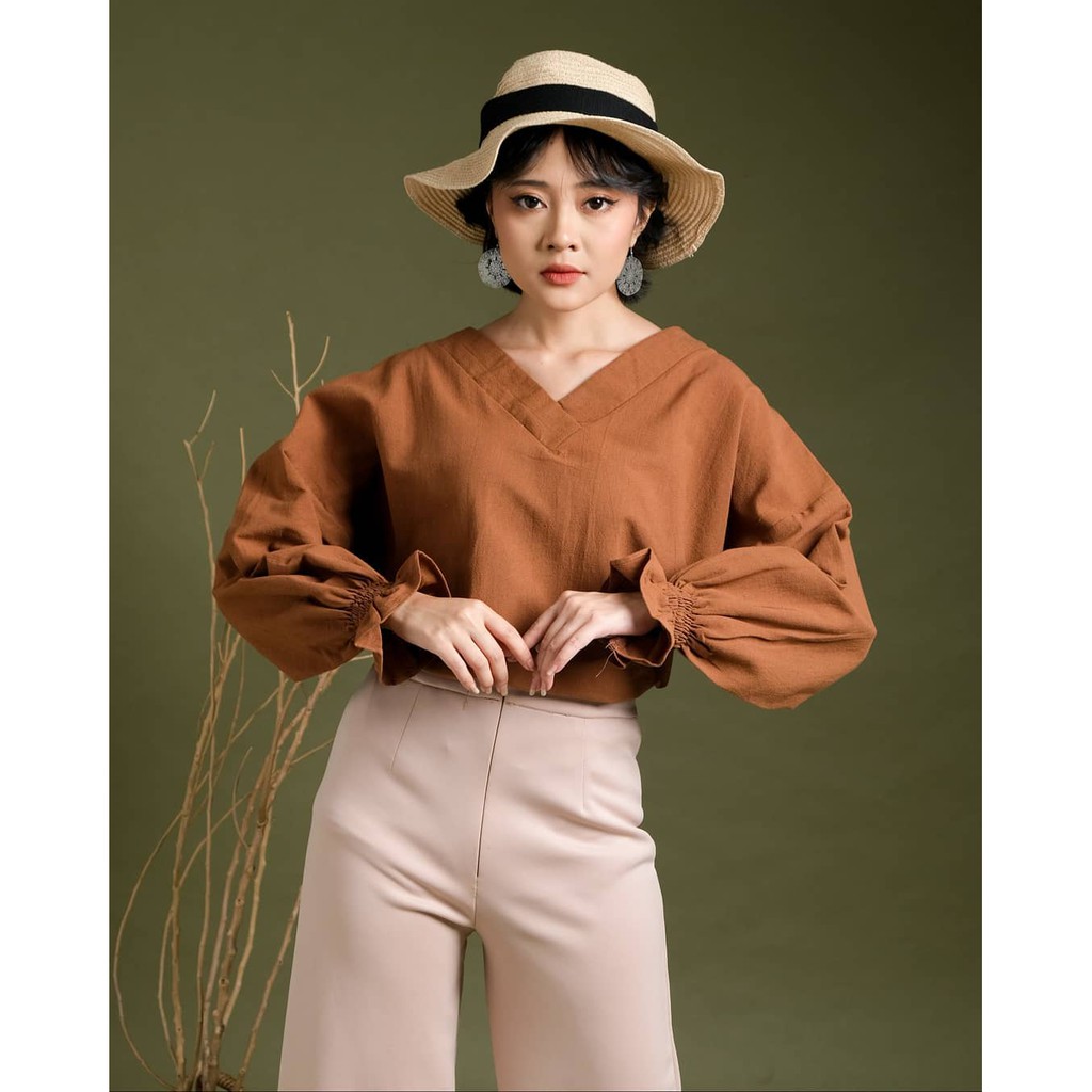 DISKON - VIERA BLOUSE - blouse wanita / blouse kekinian / blouse cantik / simple blouse / blouse polos