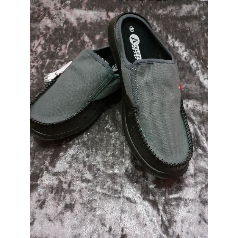 sandal slip on ardiles