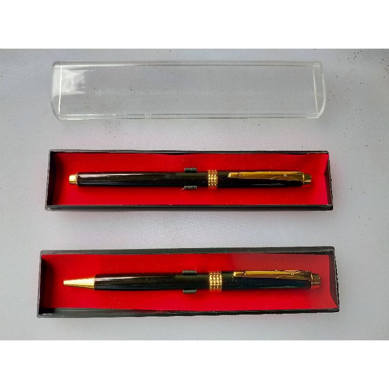 

PULPEN Ballpoint Pena metal 603MiripParker+BoikaMerah