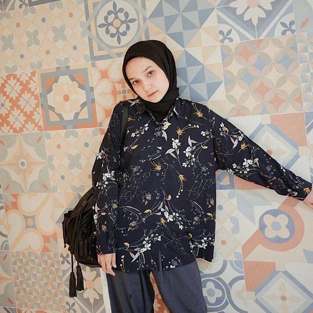 Kemeja Oversized LEVIi