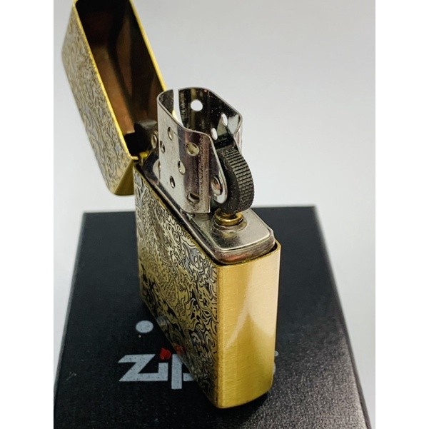 Korek Api Zippo Box Motif Naga Batik Made In USA /Korek Zippo Grafir Korek Zippo Premium/Zippo Gold/Zippo Unik/Zipo Keren/Zippo Naga/Lighter Mancis