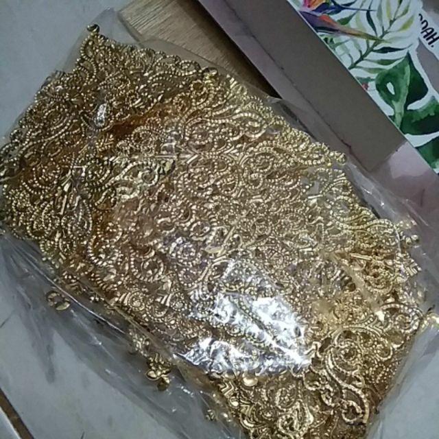 Siku Emas Hiasan Hantaran Kotak