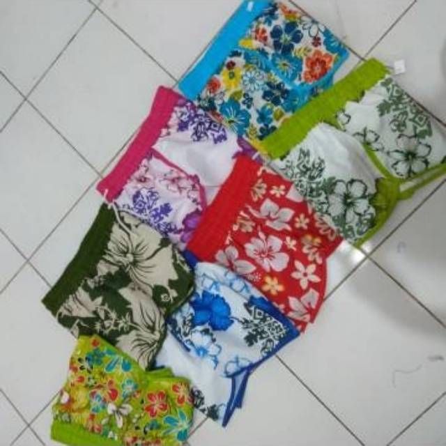 Celana pendek wanita bali motif Jepang size L tanggung