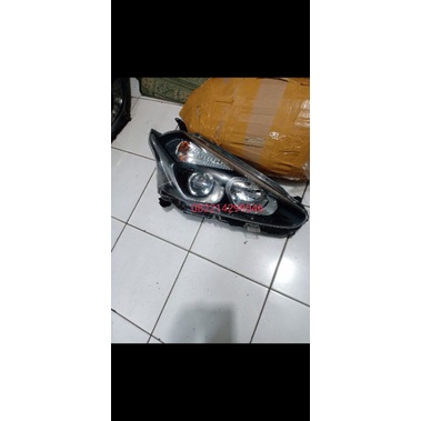 headlamp Toyota sienta type g 2017 2018 2019