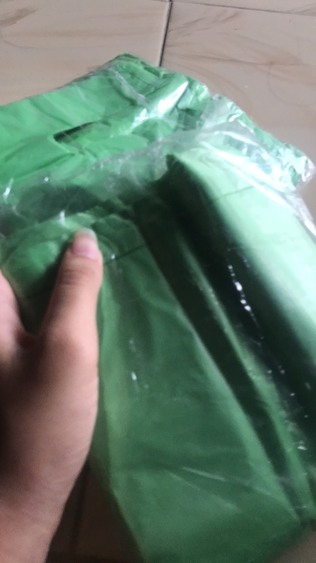 Kantong Plastik Hd Ukuran 17 (warna Hijau/merah/ungu/orange/tosca) 200gr=87 Lembar