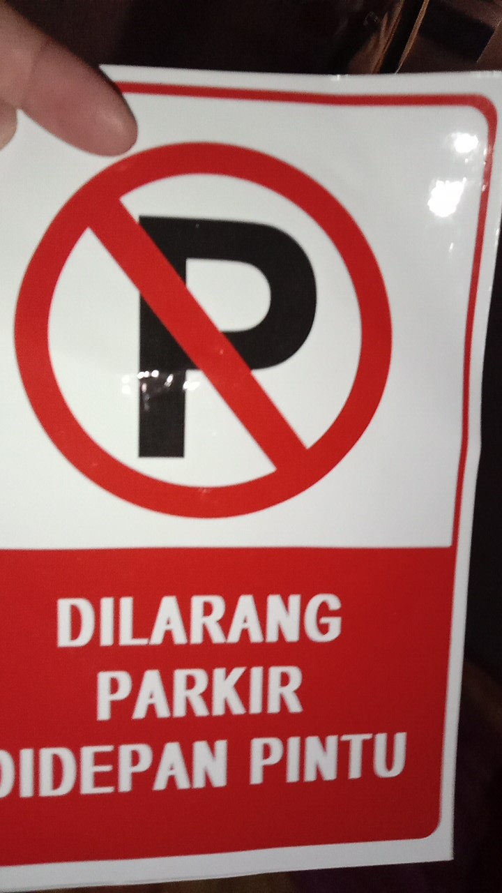 Stiker Vinyl Dilarang Parkir Depan Pintu -oficial  -wanda