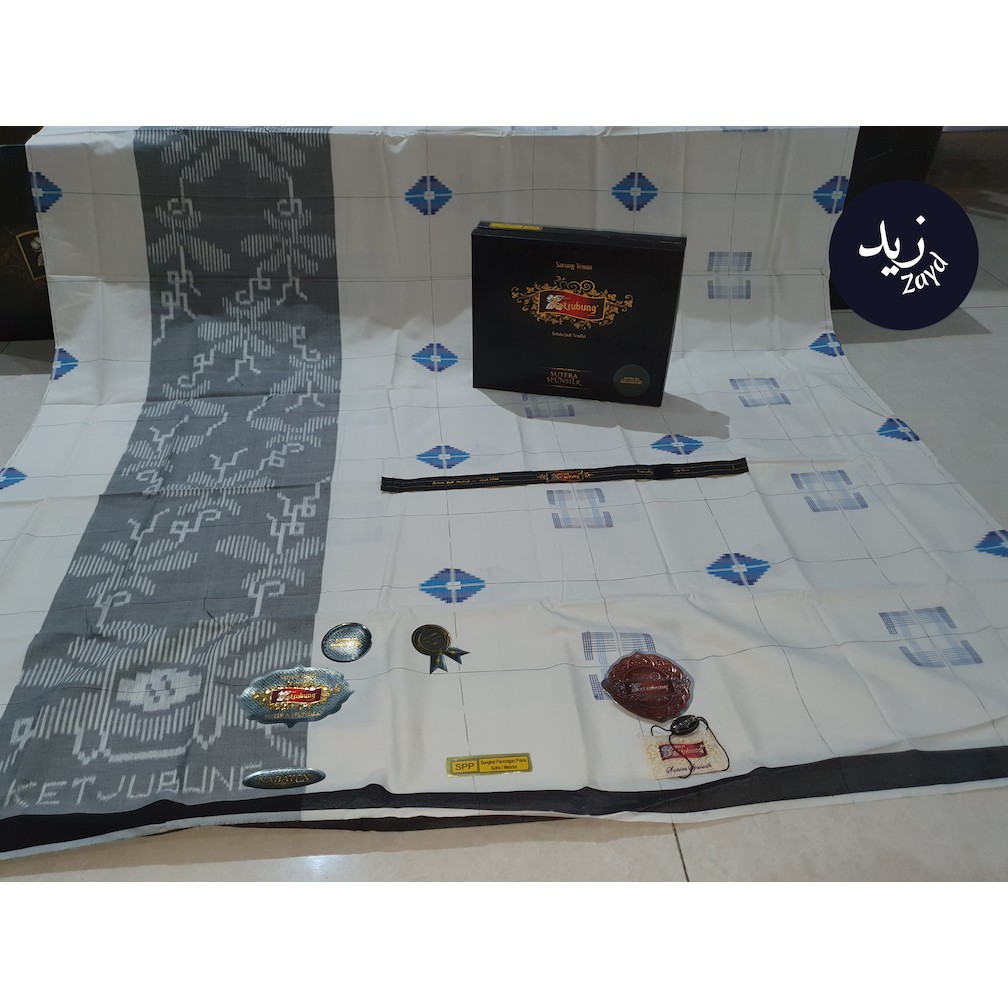 Sarung Ketjubung SPP Sutra Putih - Songket Pancingan Polos
