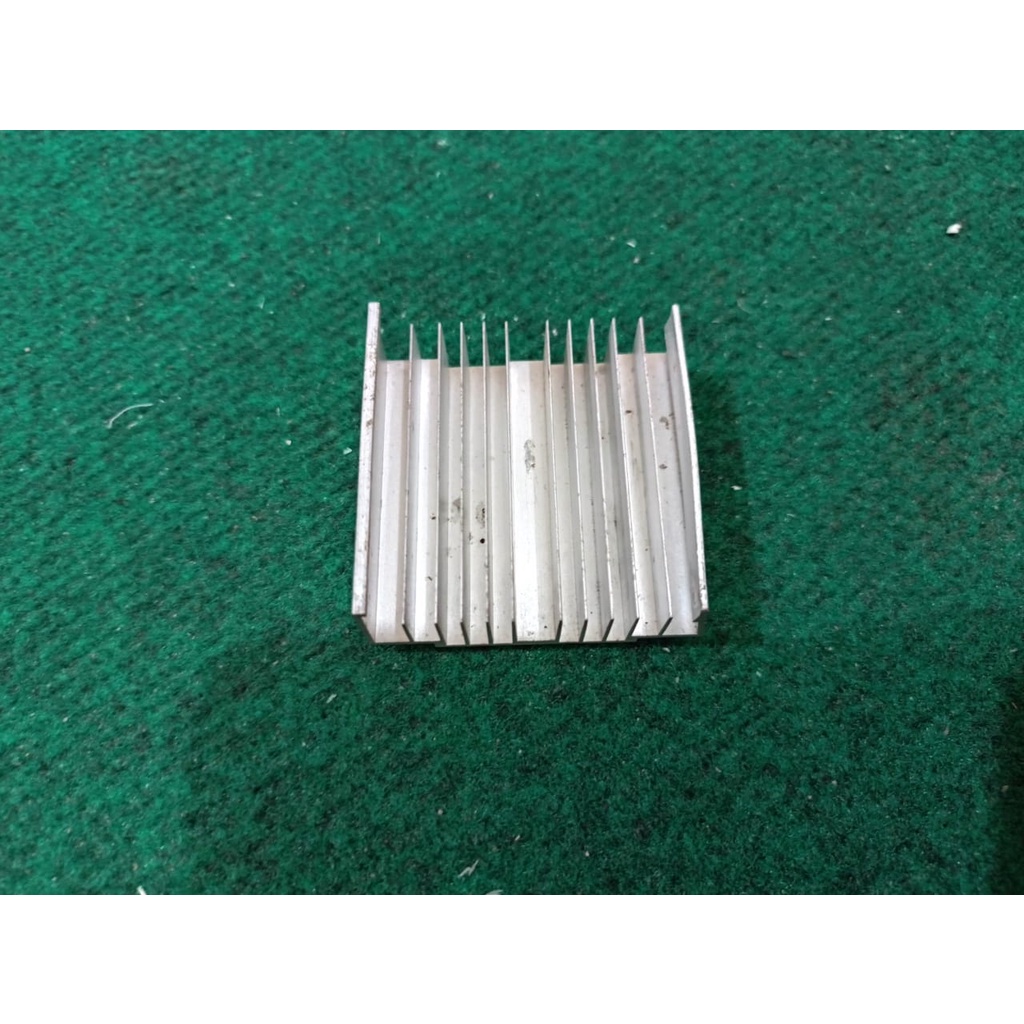 headsink aluminium pendingin motherboard