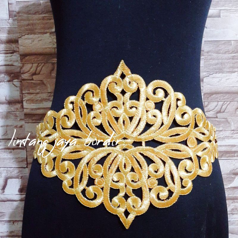 bordir aplikasi obi kebaya