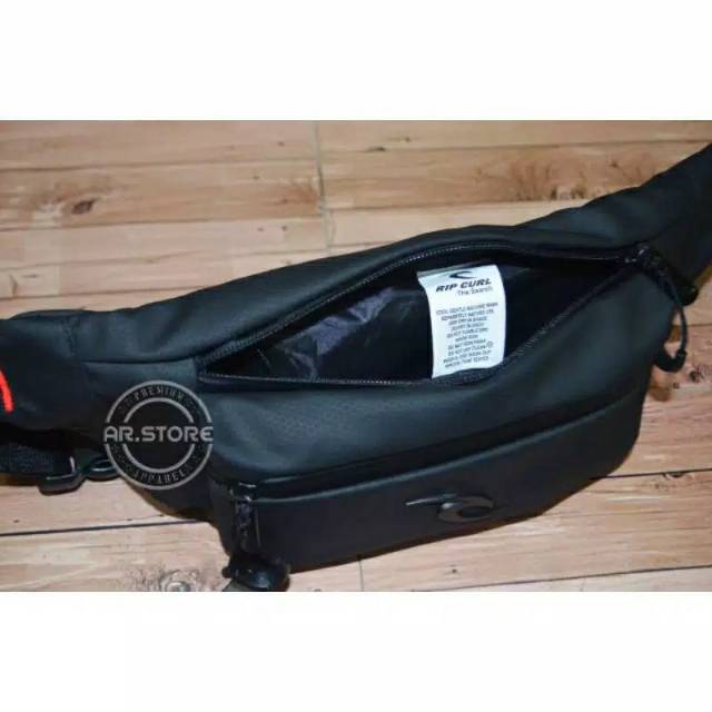 TAS RIPCURL WAISTBAG RIPCURL TAS SELEMPANG RIPCURL LOGO BESI