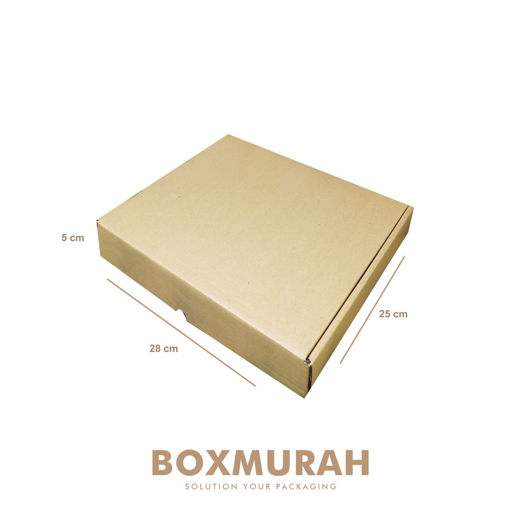 

Clothes / Gift Box - Uk. 28 x 25 x 5 - Bervarian Warna