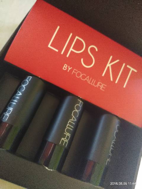 

Lips Crayon Kit (F-A22)