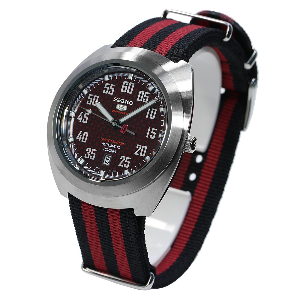 Seiko 5 Sports SRPA87K1 Retro Red Dial - Jam Tangan Pria SRPA87