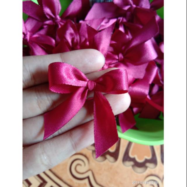 

Pita kain/pita dasi/pita souvenir 1 cm