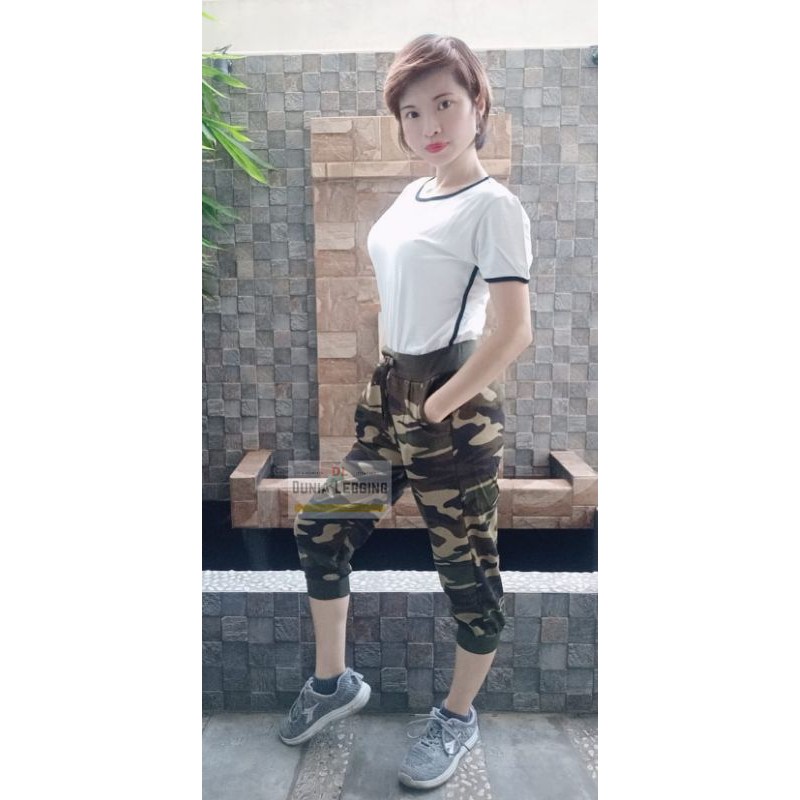 Dunia Legging  Ols- Celana Joger Pendek  Wanita Loreng Senam / Aerobic / Yoga Army Olahraga 771