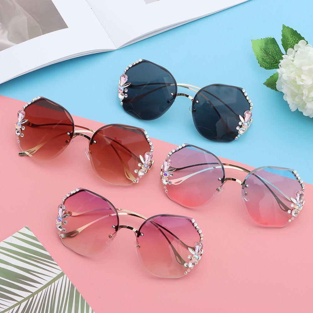 Lily Rhinestone Sunglasses Retro UV400 Female Eyewear Shades Wanita Kacamata Matahari