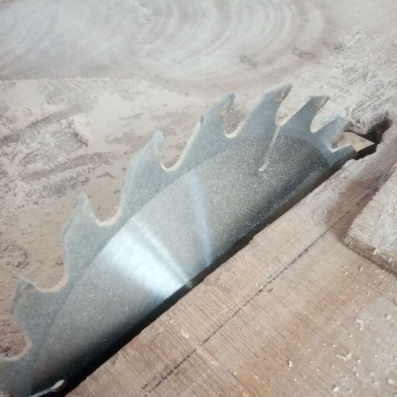 Jasa potong kayu jati belanda toko bakul rusuh