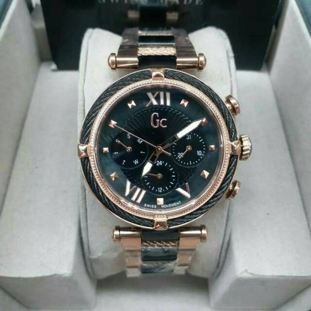 Jam tangan wanita GUESS COLLECTION