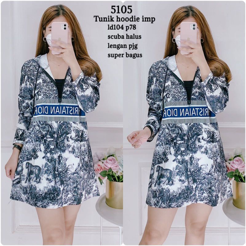 5105 Dress Tunik Topi Hoodie Scuba Halus Motif Full Print Dior Sleting Depan Busui Import