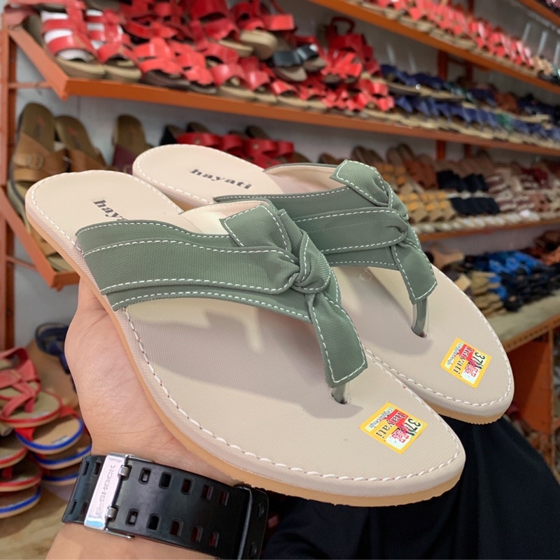 Sandal Wanita Hayati Sandal Flat Wanita Anti Slip Sandal Hayati Ori Sandal Tasik Sandal Flat Wanita 