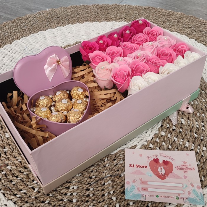 

Paket box hampers bunga valentine anniversary ulang tahun wisuda 69