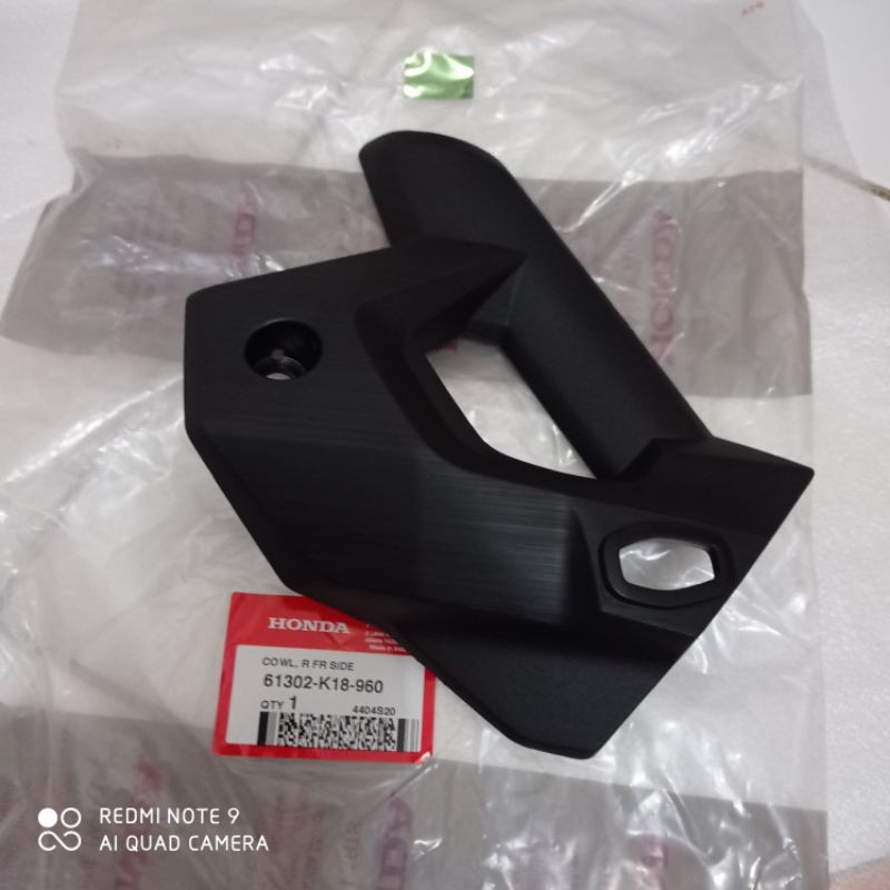 KUPING LAMPU CB 150 VERZA KANAN ORI AHM