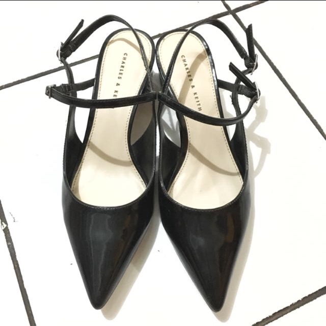 Preloved heels charles & keith